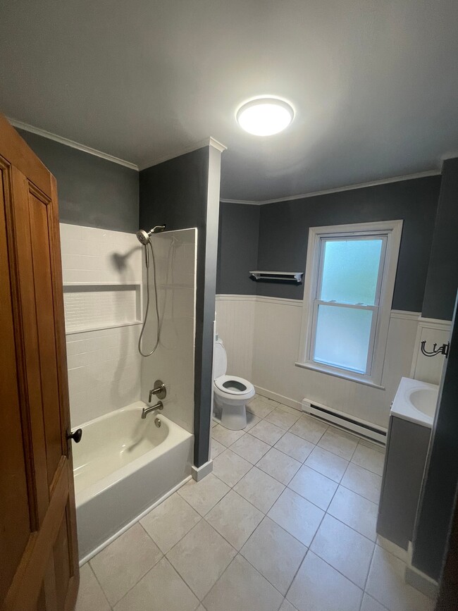 406 Pennsylvania Ave, Unit 2