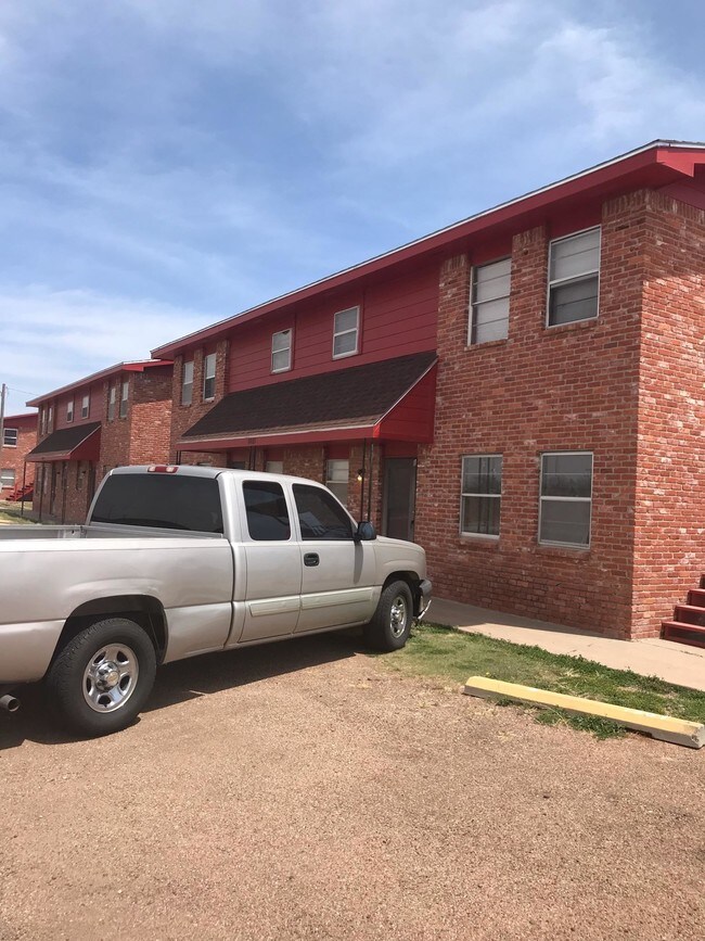 1021 N Western Ave Rentals in Liberal, KS