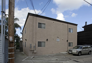 3565 Albatross St in San Diego, CA - Building Photo - Building Photo