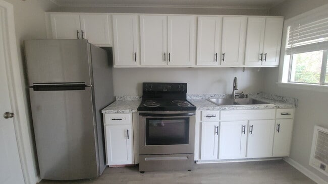 3815 Mc Vay St SW in Huntsville, AL - Building Photo - Building Photo