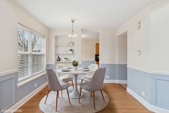 106 Dorshire Ct in Schaumburg, IL - Building Photo - Building Photo