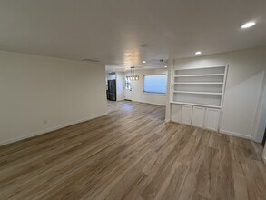 4502 Jordan Ave in Edmond, OK - Building Photo - Building Photo