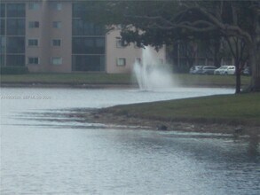 701 SW 141st Ave in Pembroke Pines, FL - Building Photo - Building Photo