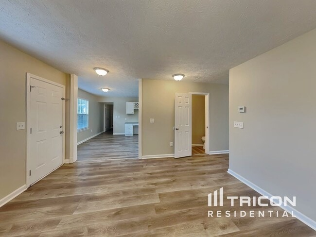 203 Woodcreek Way in Acworth, GA - Building Photo - Building Photo
