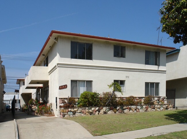 6143 Alcott St in Los Angeles, CA - Building Photo - Building Photo