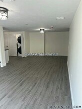 267 Mill St, Unit 403 in Worcester, MA - Building Photo - Building Photo