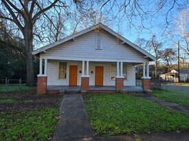 2300-2302 Plum St in Montgomery, AL - Building Photo