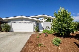 1351 Egret Dr in Sunnyvale, CA - Building Photo
