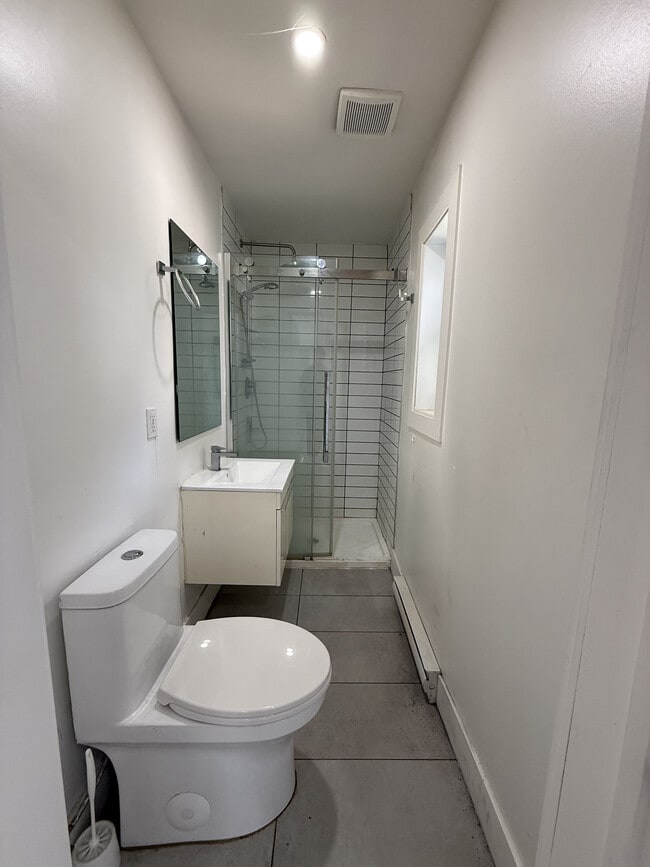 5943 Hamilton Rue in Montréal, QC - Building Photo - Building Photo