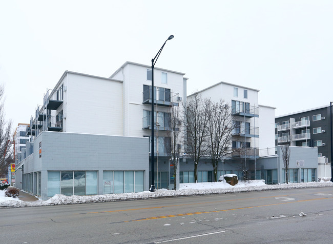 Hardwick Apartments in Champaign, IL - Building Photo - Building Photo