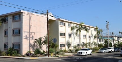 403 Indiana St in El Segundo, CA - Foto de edificio - Building Photo
