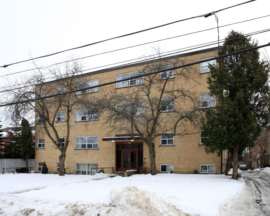 50 Benson Ave in Richmond Hill, ON - Building Photo