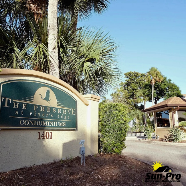 1401 S Palmetto Ave, Unit 814 in Daytona Beach, FL - Foto de edificio - Building Photo