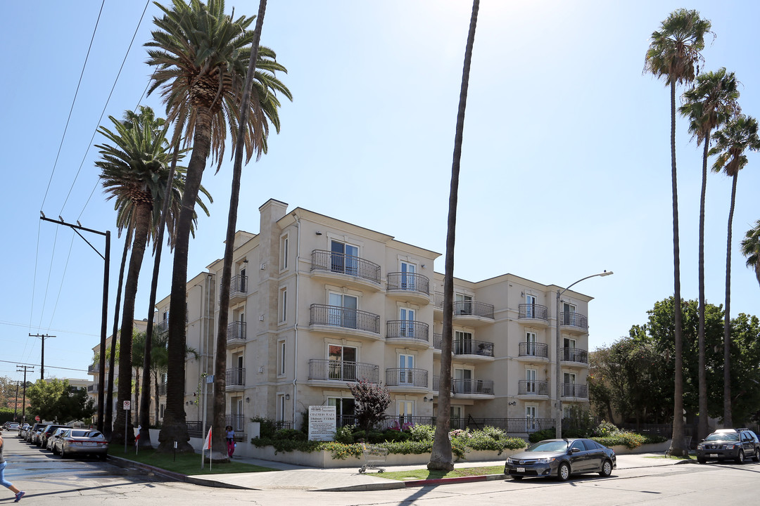8610 Chalmers Dr in Los Angeles, CA - Building Photo