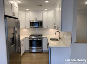 303 Maverick St, Unit 108 Maverick St #3 in Boston, MA - Building Photo