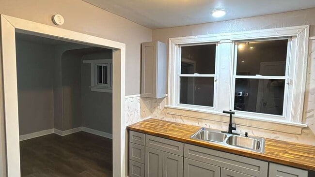 718 Randolph St in Dayton, OH - Building Photo - Building Photo