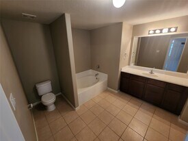 24311 Sandhill Trails Ct in Hockley, TX - Building Photo