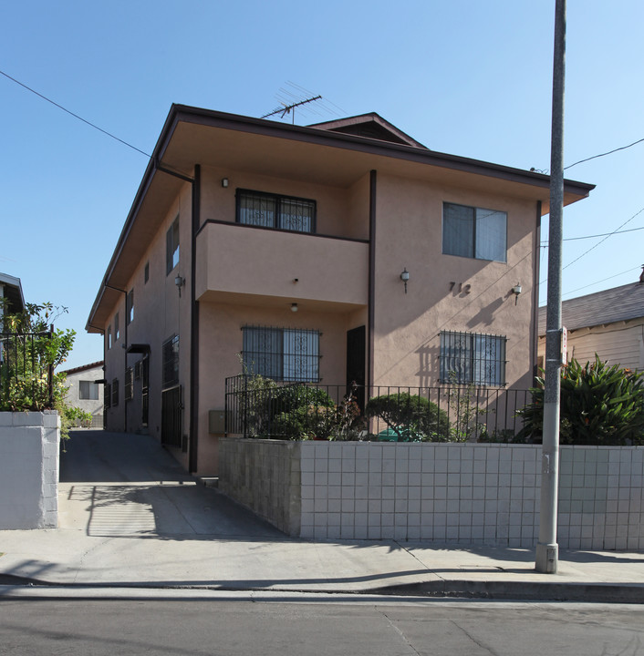 712 Bunker Hill Ave in Los Angeles, CA - Building Photo