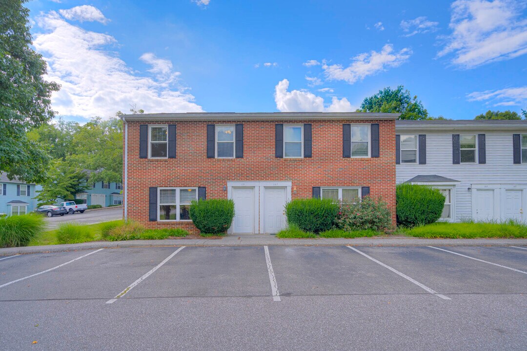 191 Clover Valley Cir in Blacksburg, VA - Building Photo