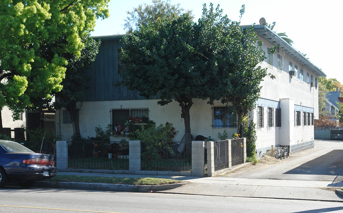 520 Los Robles Ave in Pasadena, CA - Building Photo