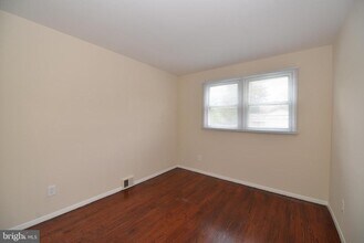 5224 Forman Ct in Springfield, VA - Building Photo - Building Photo