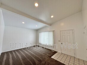4927 W Pavant Ave in West Valley City, UT - Building Photo - Building Photo