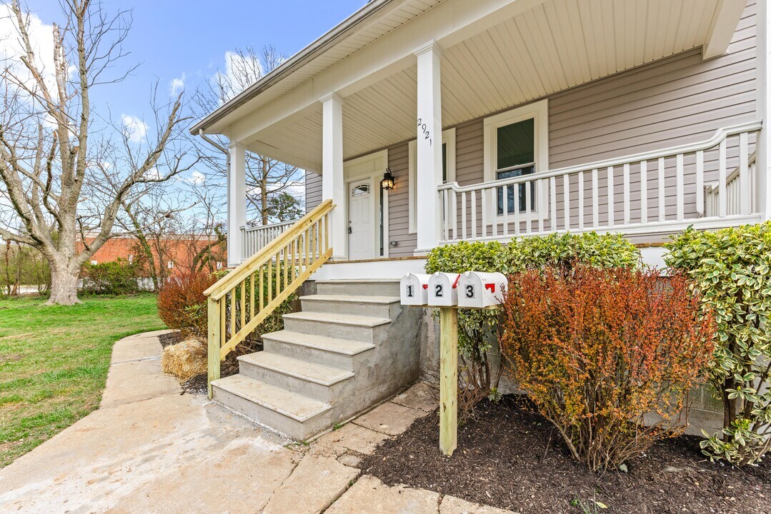 2921 Glenmore Ave, Unit 1 in Baltimore, MD - Building Photo