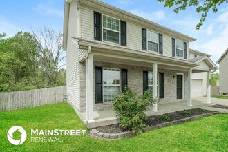 10628 Irvin Pines Dr in Louisville, KY - Building Photo - Building Photo