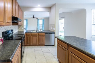 2407 Hollis Ln in Cedar Park, TX - Building Photo - Building Photo