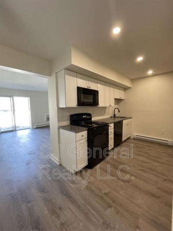 106 Broad St in Weymouth, MA - Building Photo - Building Photo