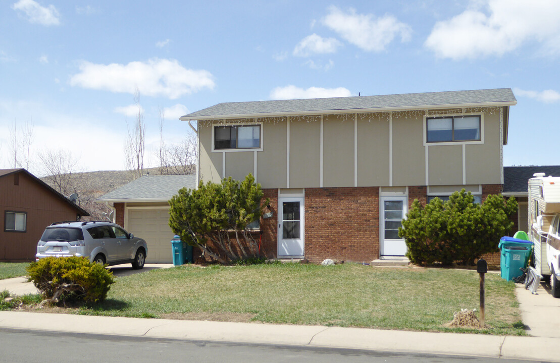 1715 Banyan Dr in Fort Collins, CO - Foto de edificio