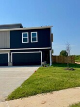 2113 E Central Ave in Bentonville, AR - Building Photo - Building Photo
