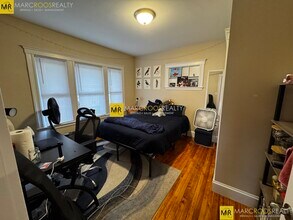 28 Frederick Ave in Medford, MA - Building Photo - Building Photo