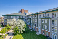 Columbus Place in Calgary, AB - Building Photo - Building Photo