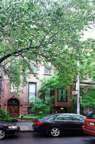 447 W 22nd St Apartments