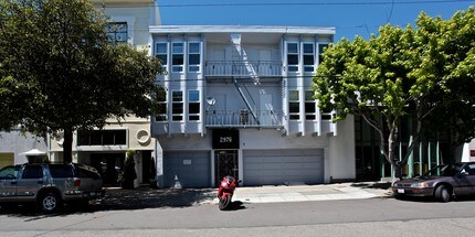 2976 Washington St in San Francisco, CA - Building Photo - Building Photo