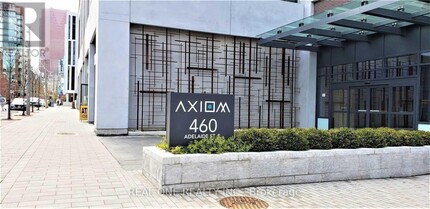 460-1460 Adelaide St E in Toronto, ON - Building Photo - Building Photo