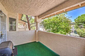 7961 Lions Rock Way in Las Vegas, NV - Building Photo - Building Photo