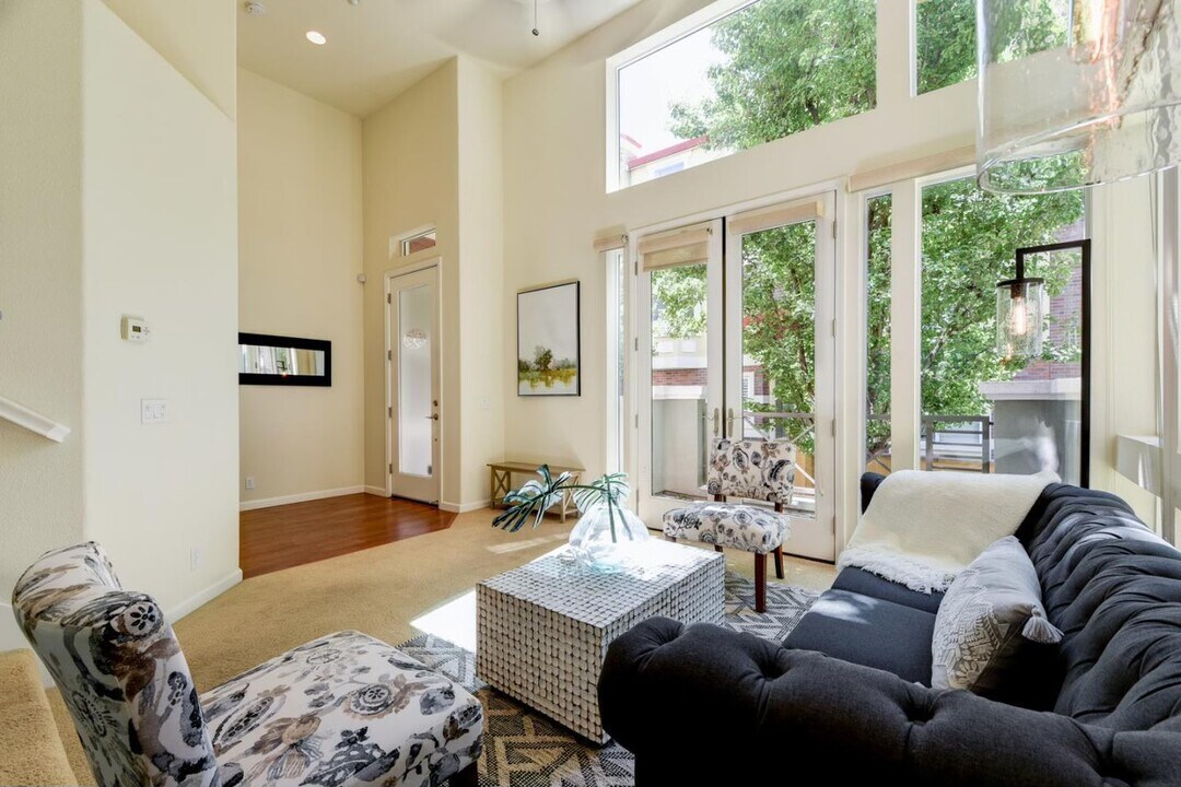 6541 Bantry Bay St, Unit Bantry in Dublin, CA - Building Photo