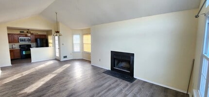 1410 Pinhorn Dr, Unit 1410 in Bridgewater, NJ - Building Photo - Building Photo