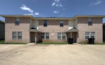 5709 Redstone Dr in Killeen, TX - Foto de edificio - Building Photo