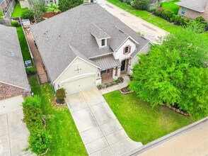 26 Lufberry Pl in Tomball, TX - Building Photo - Building Photo