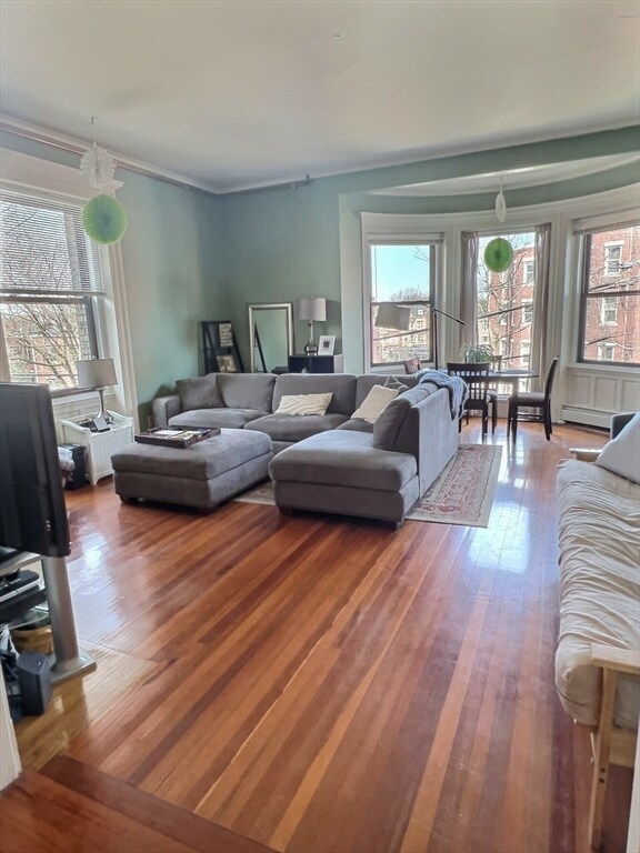 39 Garrison Rd, Unit 1R in Brookline, MA - Foto de edificio - Building Photo