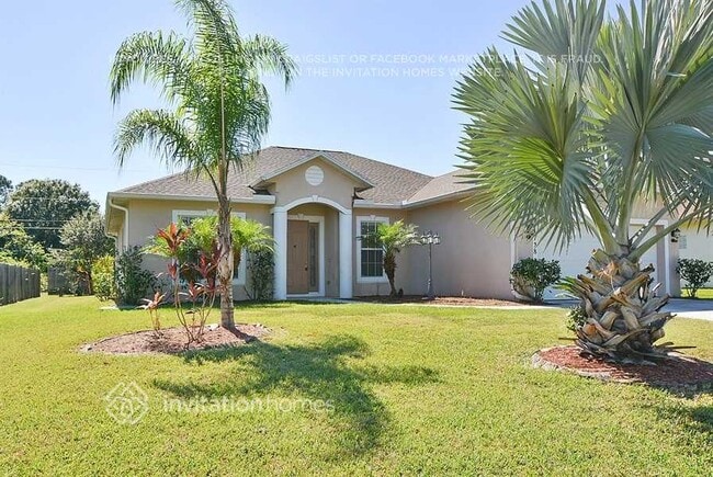 1738 SW Haylake Ave in Port St. Lucie, FL - Building Photo - Building Photo