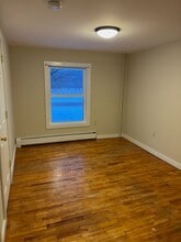 450 Main St in Fairfax, VT - Foto de edificio - Building Photo