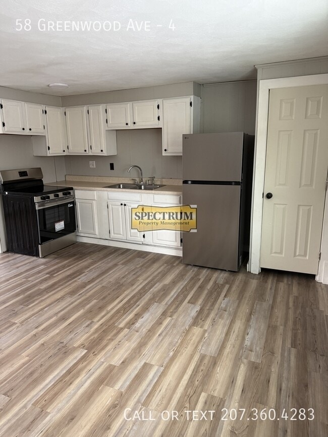 58 Greenwood Ave in Skowhegan, ME - Building Photo - Building Photo