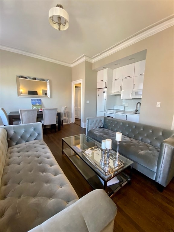 property at 2 Otis Pl