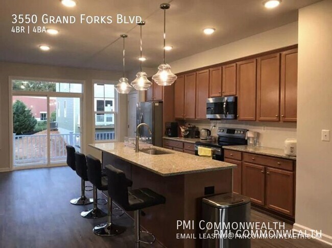 3550 Grand Forks Blvd in Charlottesville, VA - Building Photo - Building Photo
