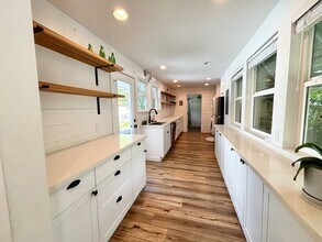 620 Hind Iuka Dr in Honolulu, HI - Building Photo - Building Photo