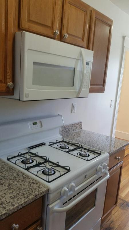 1615 Commonwealth Ave, Unit 15 in Boston, MA - Foto de edificio - Building Photo